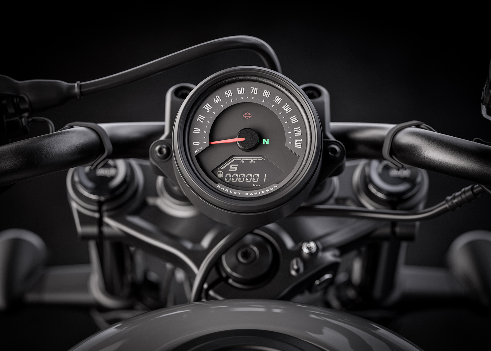 2025-nightster-hs-display