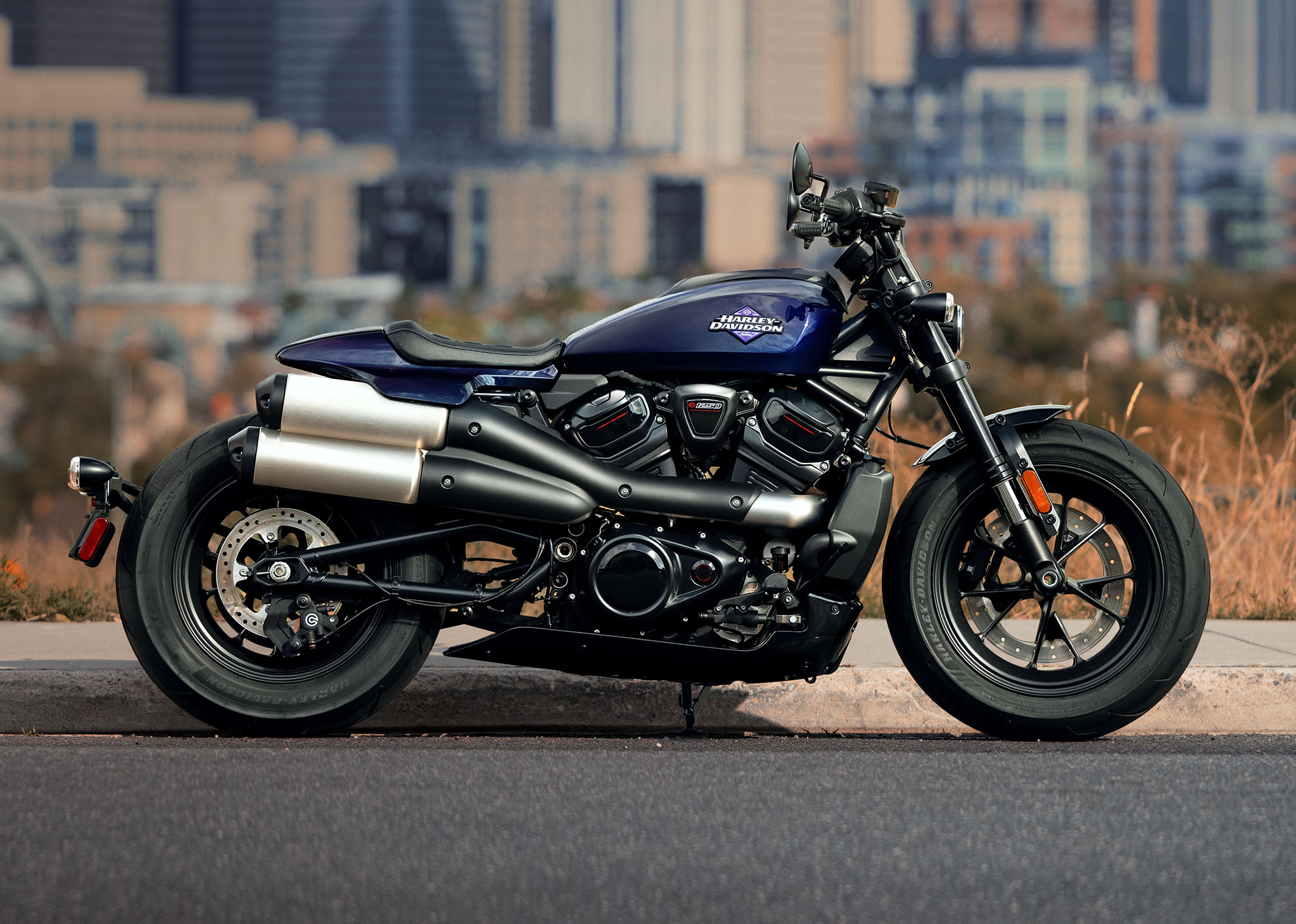 2025-sportster-s-gallery-1
