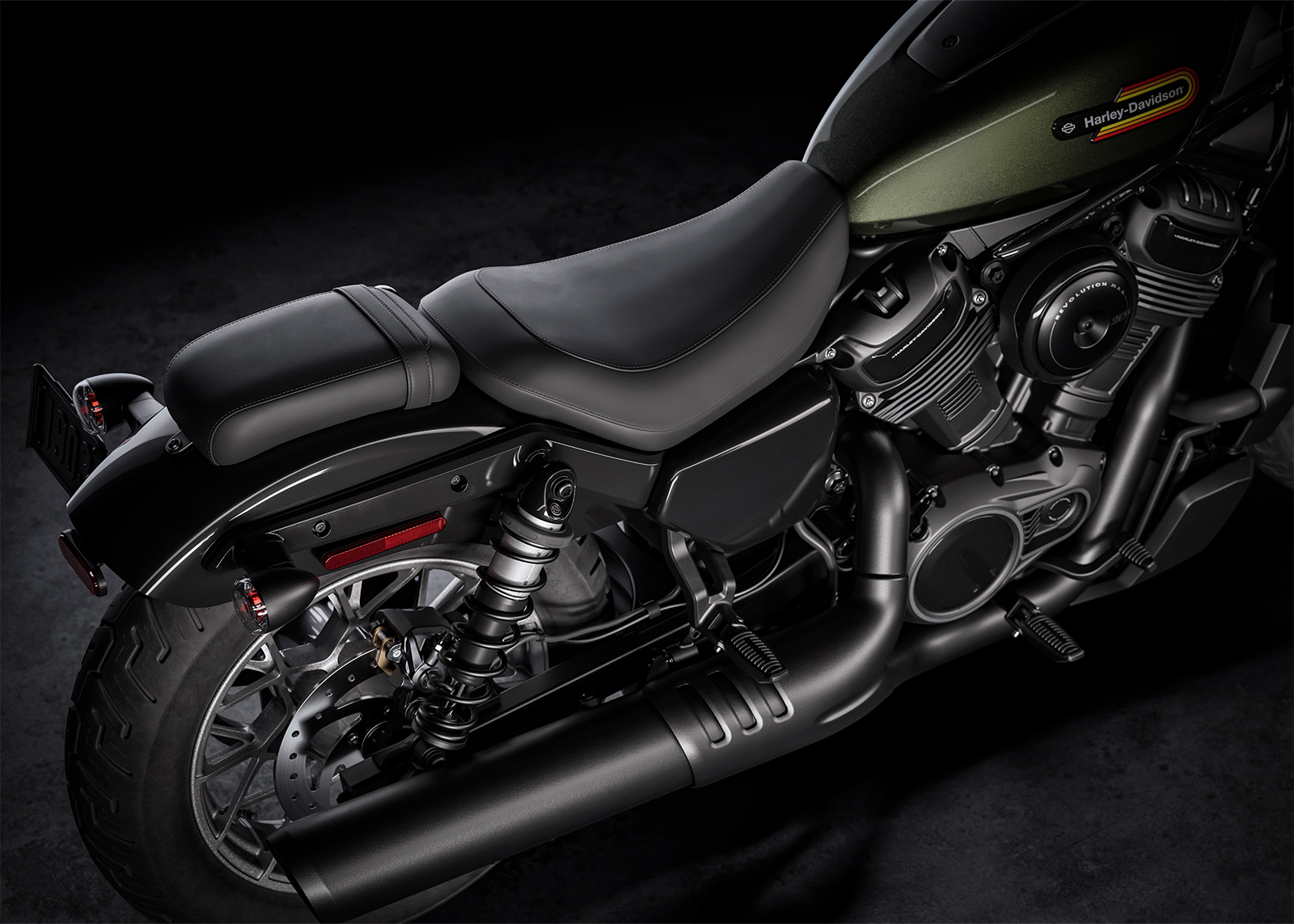 2026-nightster-special-beauty-passenger-seat-ls
